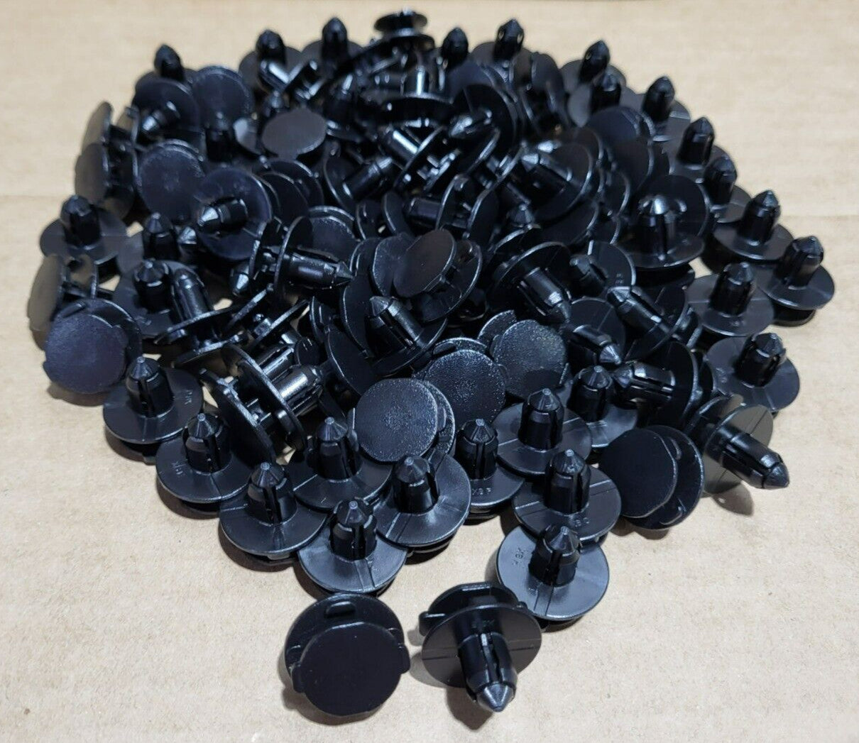 100/Pcs 01553-2DR9A For 1990-2021 for Nissan Front Fender Liner Retainer Push Clip
