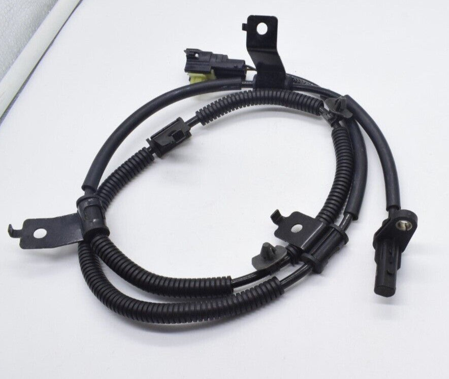 Rear Left Side ABS Wheel Speed Sensor 95680-2J000 for Kia Borrego 2009