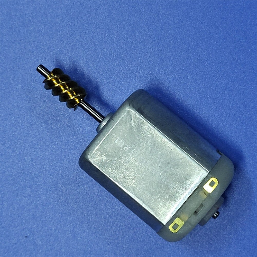 The central latch door motor is suitable for Toyota for Land Cruiser HDJ80 and HDJ81 models from 1991 to 1997.