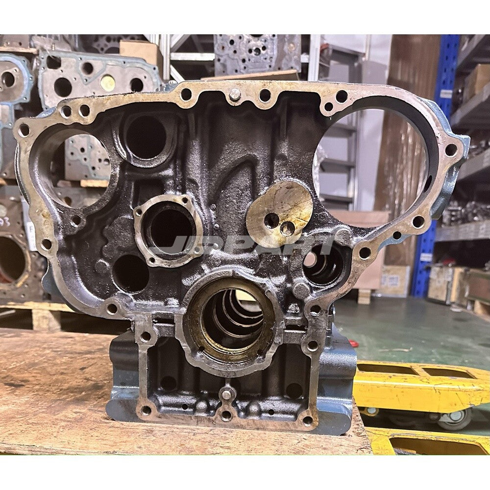 V2607T cylinder block with hydraulic pump bore is suitable for diesel parts.