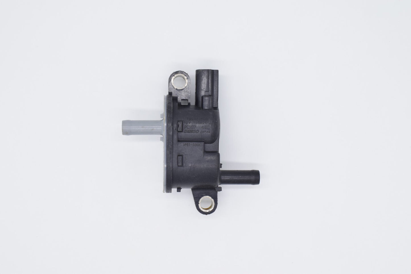 EVAP vapor tank purge valve solenoid valve suitable for 2006-2015 for Honda for Civic 136200-7020
