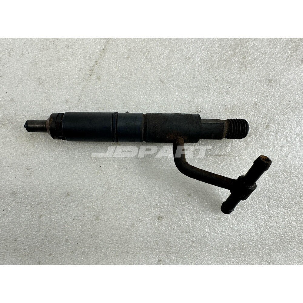 3KR2 Injector 8-94375-195-1 - Spare parts for Isuzu engines.