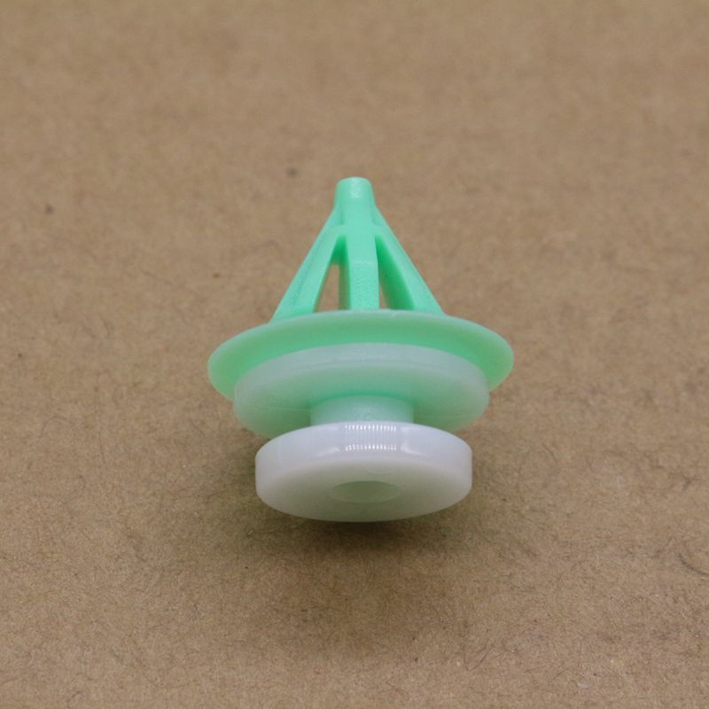 Rocker arm panel decorative side mold mounting clips are suitable for Land Rover 7703077354. Quantity: 10
