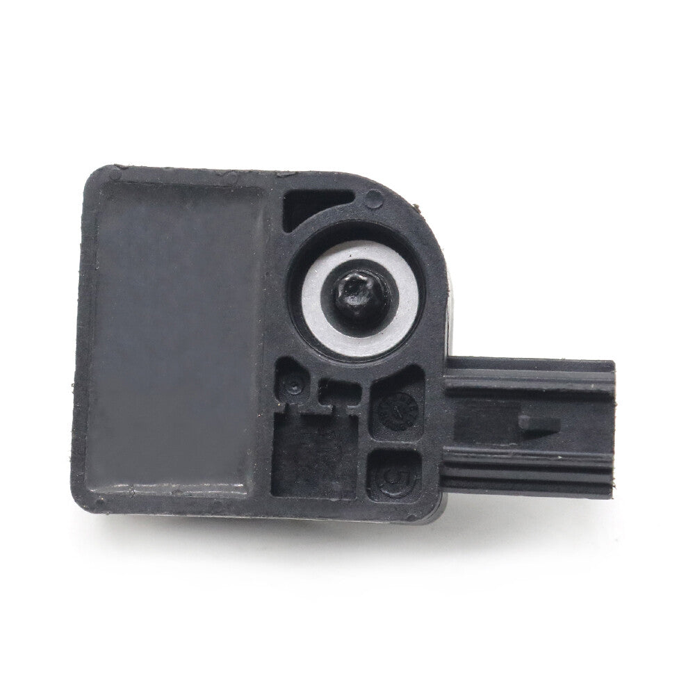 One impact sensor 13578678 is suitable for Chevrolet Silverado 1500, GMC2500, and for Buick LaCrosse.