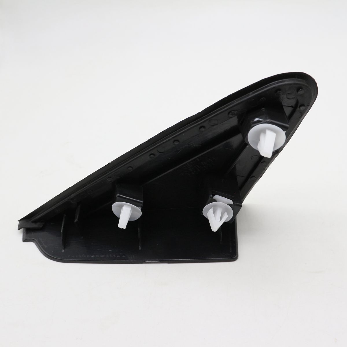 One-piece molded triangular decorative cover for the front left rearview mirror of for Chevrolet for Cruze 2009-14