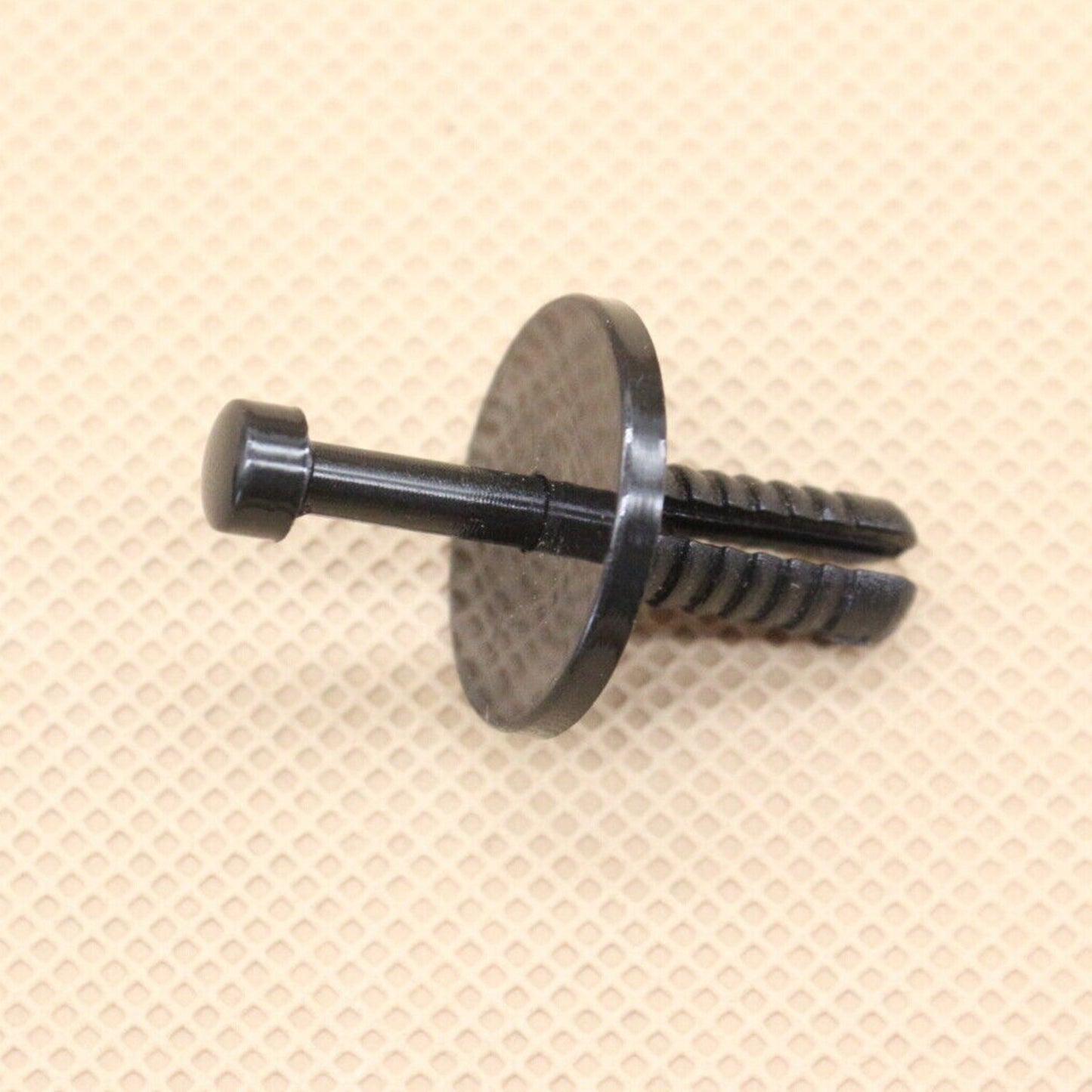 35Pcs Plastic Rivets for BMW E30 E34 E38 E46 E53 X5 E65 E70 E72 51471919209