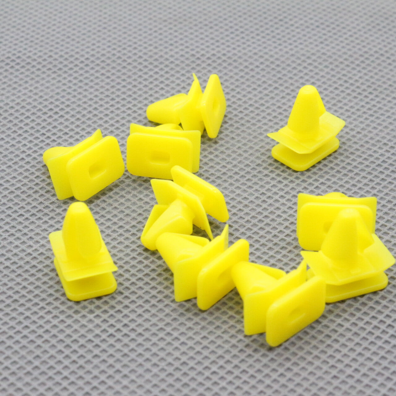 Side Moulding Clip for Volvo 30622764, Pack of 10 Pcs