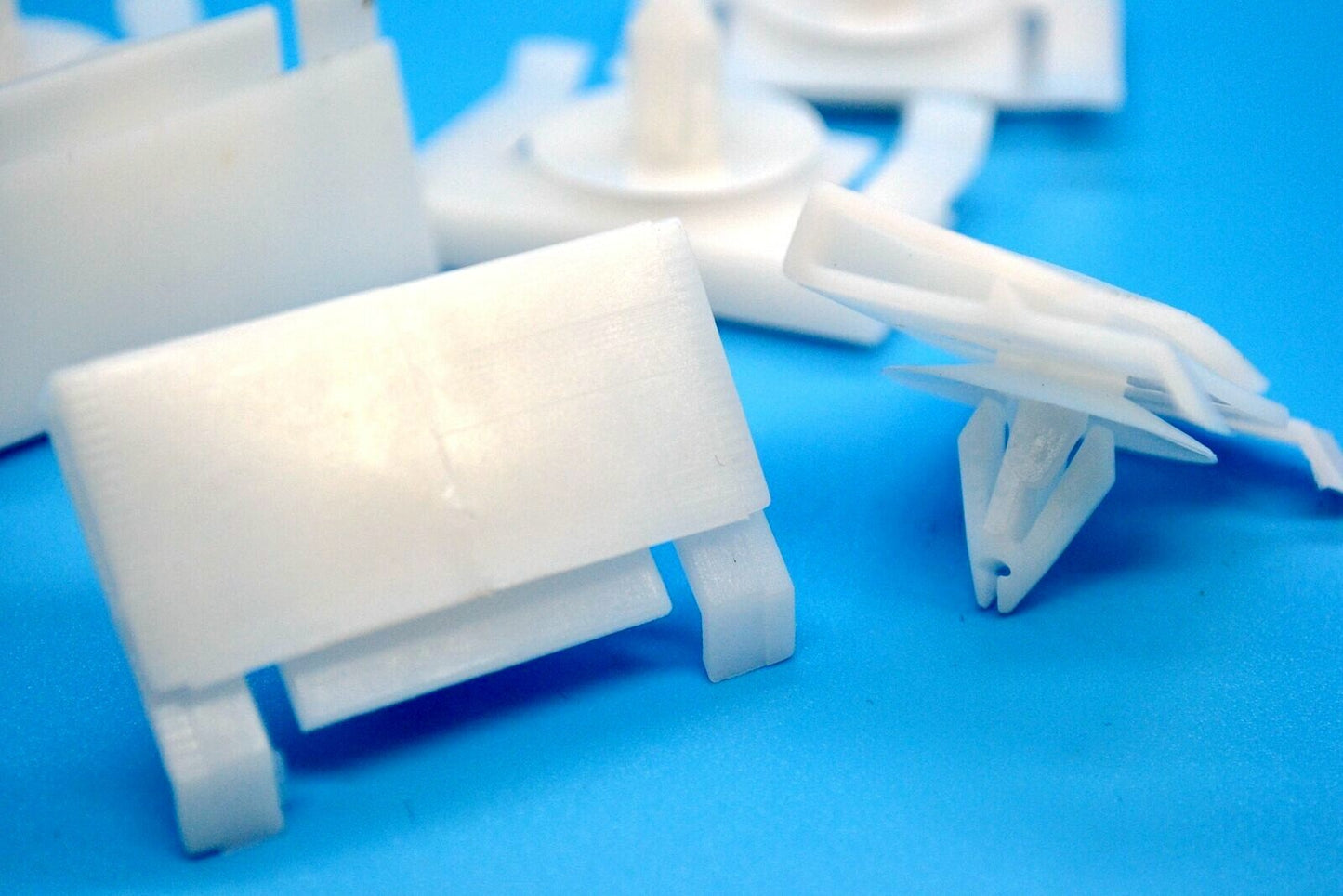 15pcs Clips And Fasteners Rocker Moulding Clips Compatible with GM 92138807