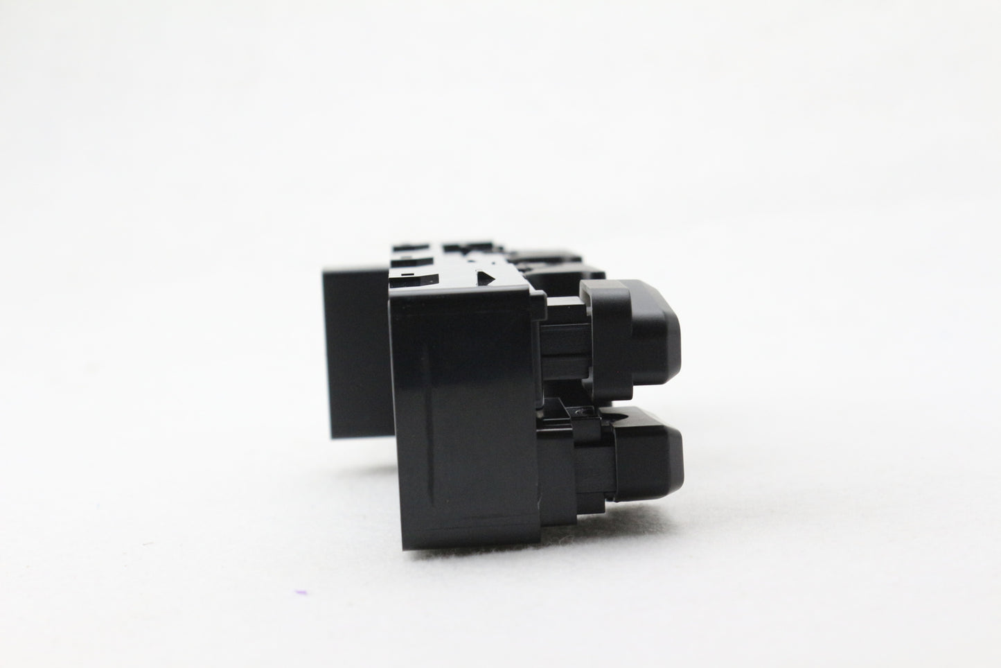 Car Power Window Control Switch 93570-3S000RY Suitable for Hyundai Sonata 11-15