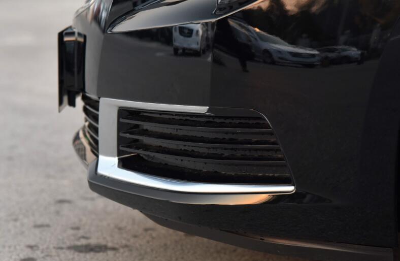 Chrome front fog light cover trim for Cadillac XTS 2018 - 2019 GL (2 pieces)