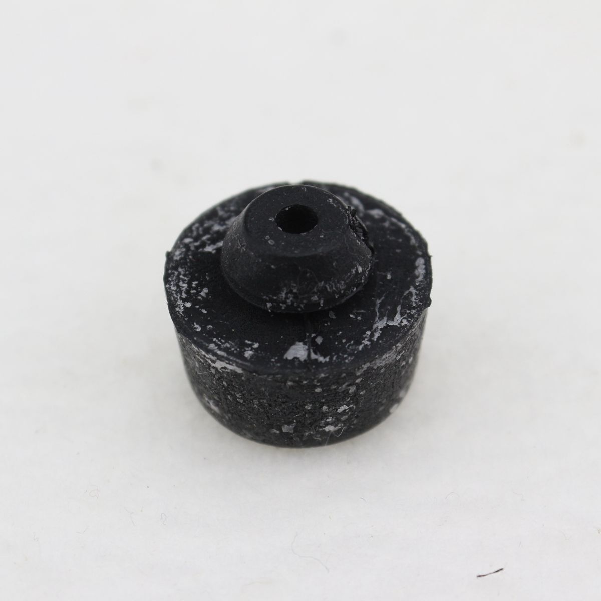 Suitable for Mitsubishi MB574963 door shell anti-collision buffer pad anti-collision shock absorption rubber