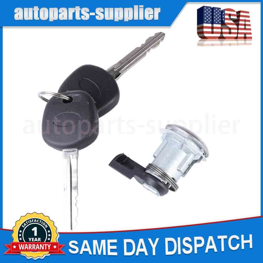 6905835140 Fuel door lock cylinder and key for 1995-04 for Toyota Tacoma 00-03 Tundra