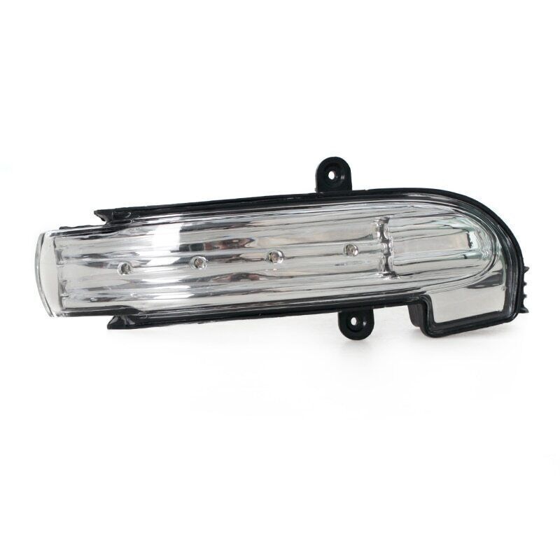 Mirror-finish turn signals suitable for Mercedes-Benz C-Class W203 C230 C240 C32 2004-2007.