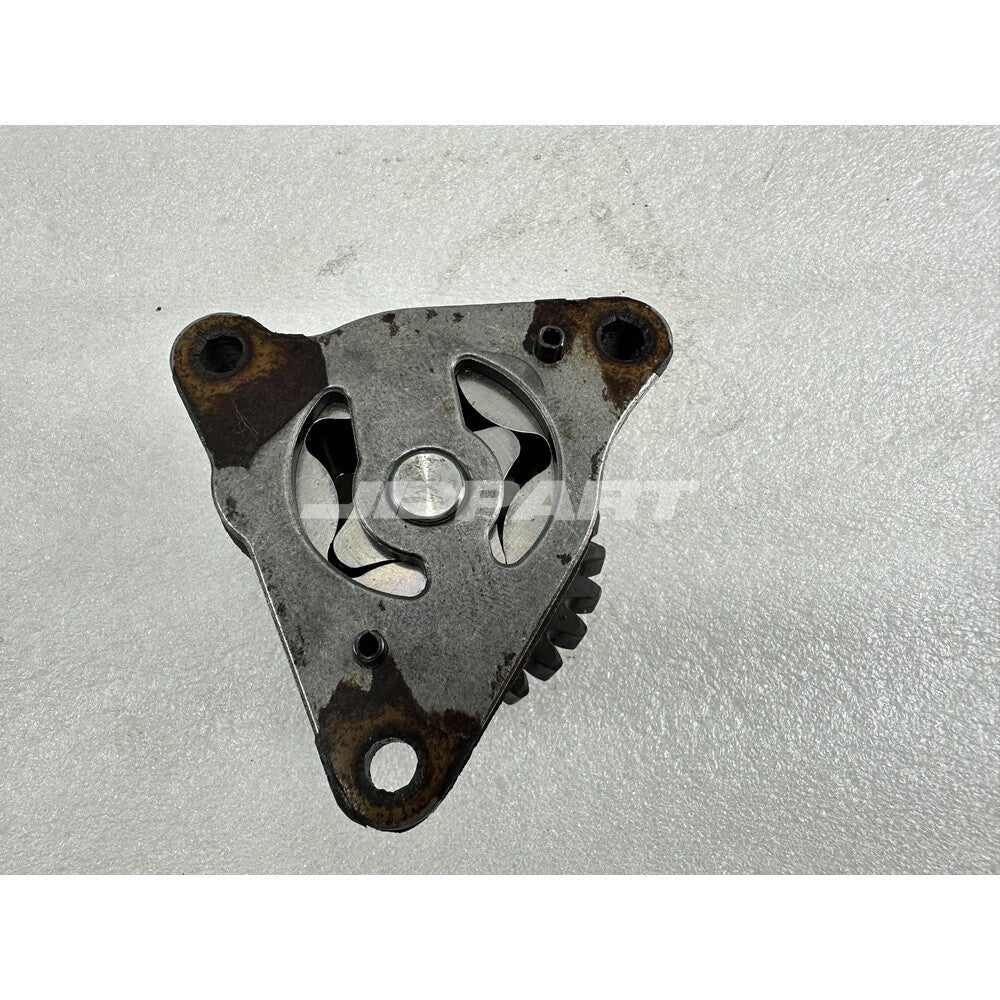3TNA72 Oil Pump 119660 - 32001 is a part for excavator engine components.