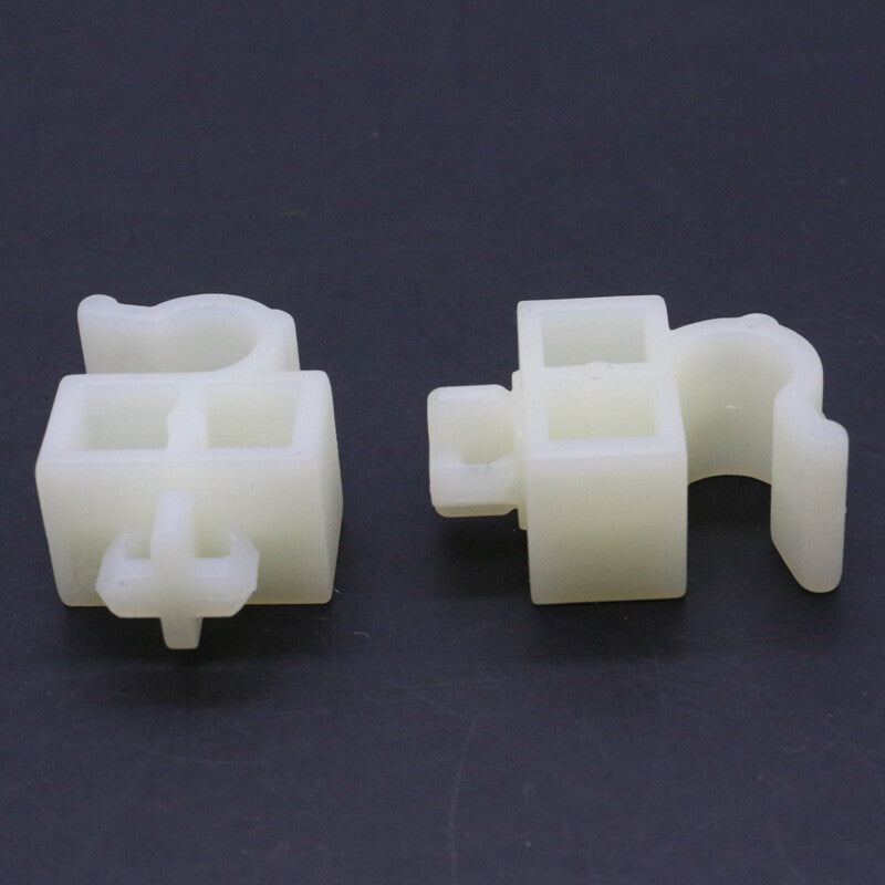 10-pack of decorative panel retaining clips and nylon screws suitable for Reno 7703077153, 7703077356