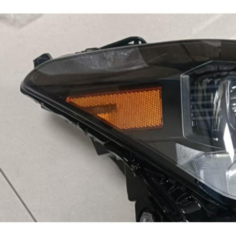 Applicable to 2024 and 2025 for Toyota Tacoma TRD, left and right front light (full LED).