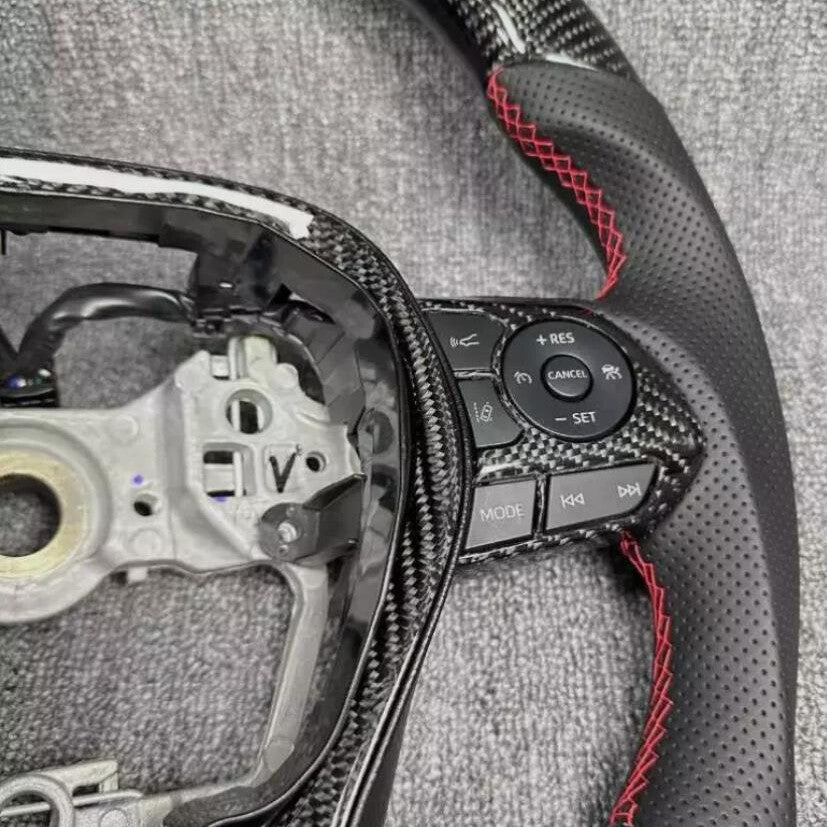 Steering wheel suitable for Toyota for Camry , Rav4, for Corolla 2018+, genuine carbon fiber leather