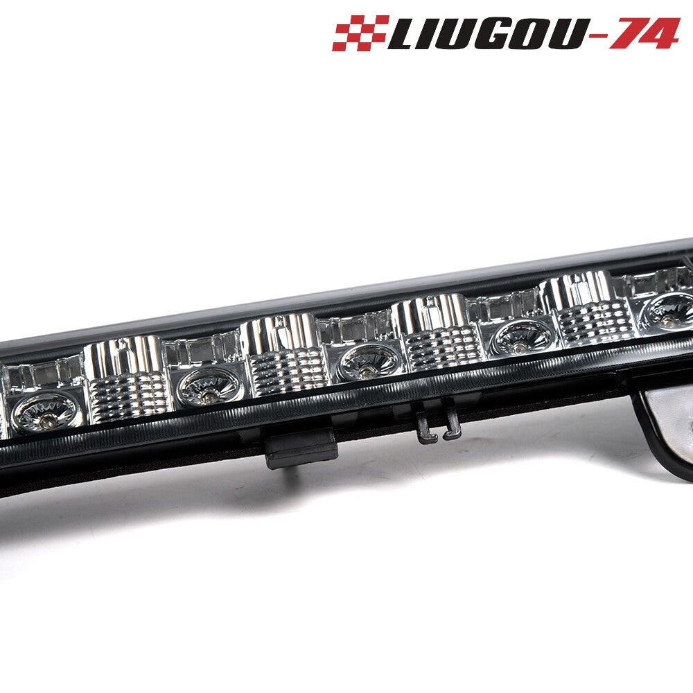 Smoke 3rd Third brake light is suitable for 00-06 Suburban Tahoe for GMC for Yukon U- v