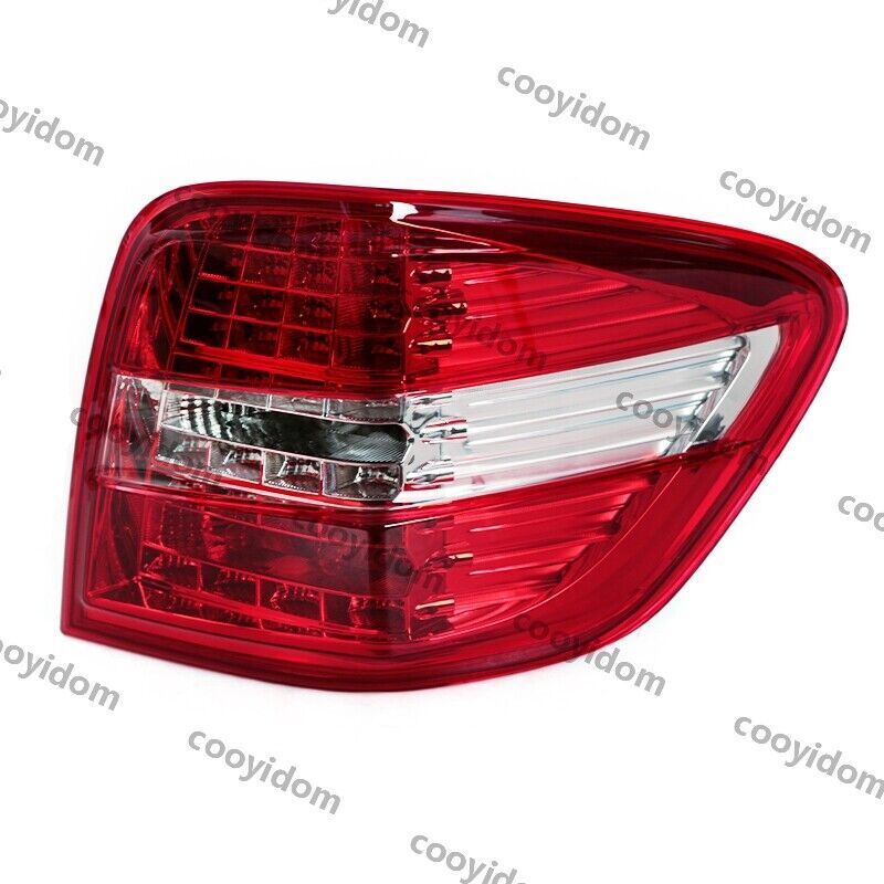 Right LED Tail Light Assembly For ML Class W164 ML320 2009-2011 v