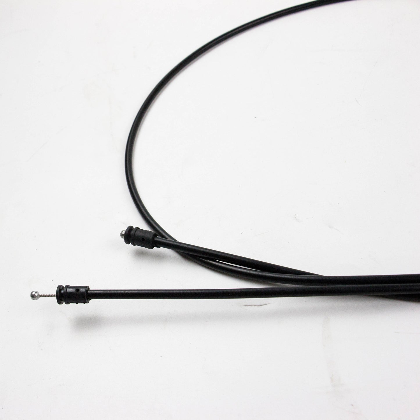 Engine hood release cable suitable for BMW 5' M5 E60 525i 528i 530i 535i 530xi 545i 550i