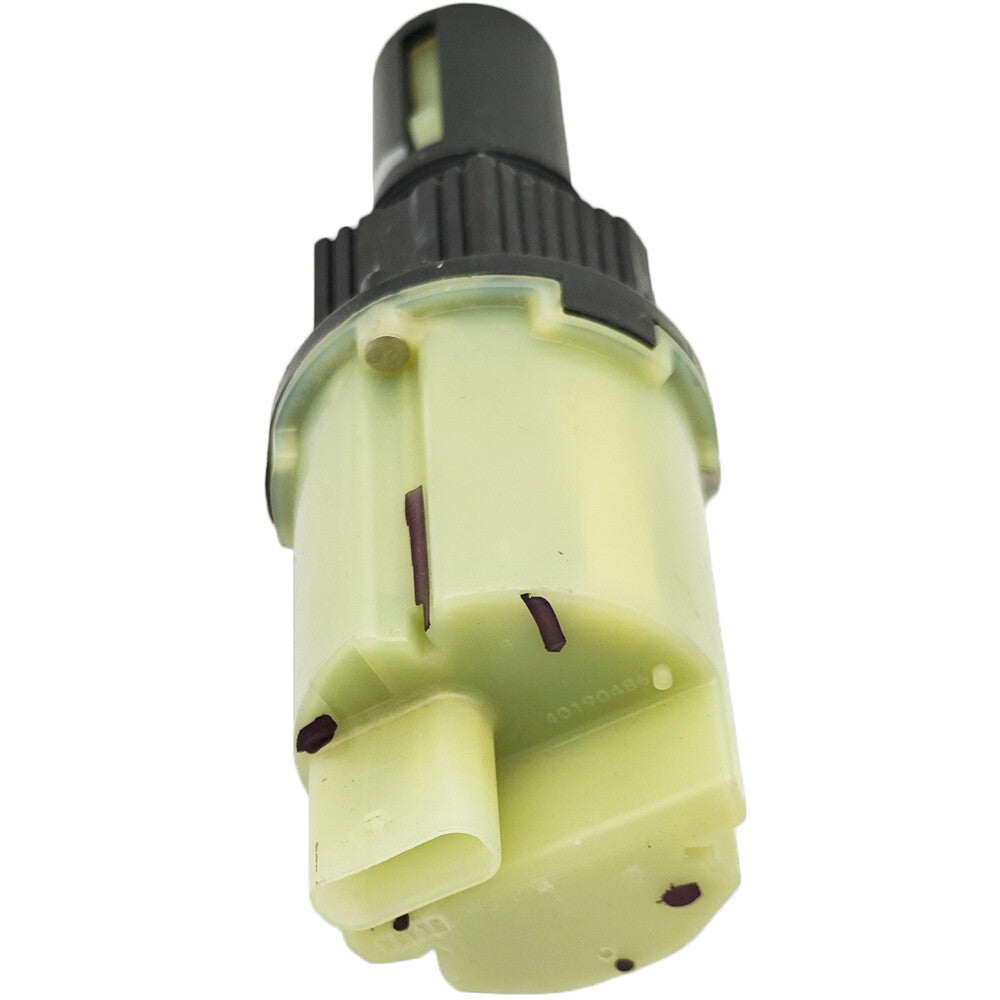 4WD Actuator 22876132 is suitable for GMI for Sierra 1500 2014-2018 and for Yukon XL 2015-2020 models with engine displacements of 5.3L to 6.2L.