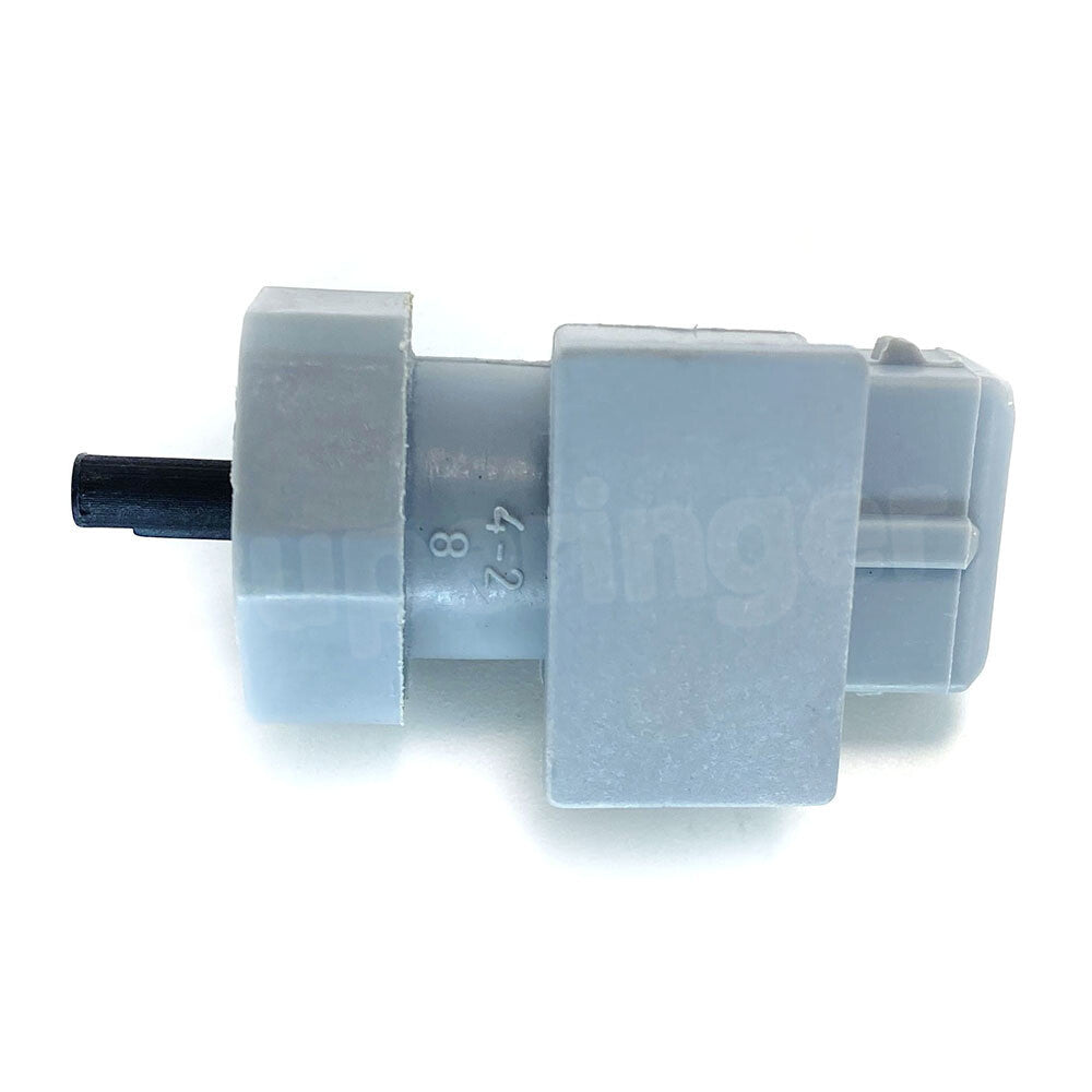 964204A000 Transmission vehicle speed sensor suitable for 2005-13 for Hyundai , for TUCSON , and for Kia .