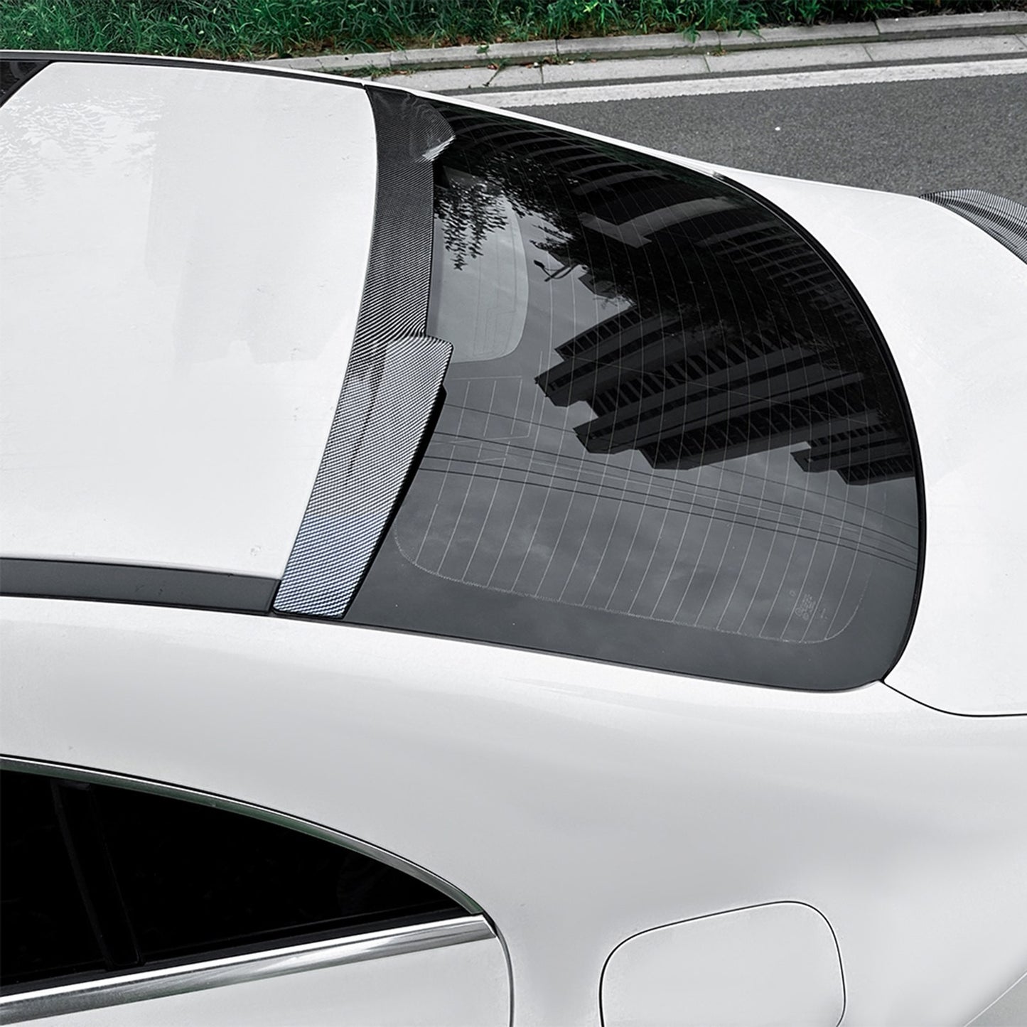Carbon Look ABS Rear Roof Boot Window Spoiler Wing for Benz CLA C118 2020-2024 Q