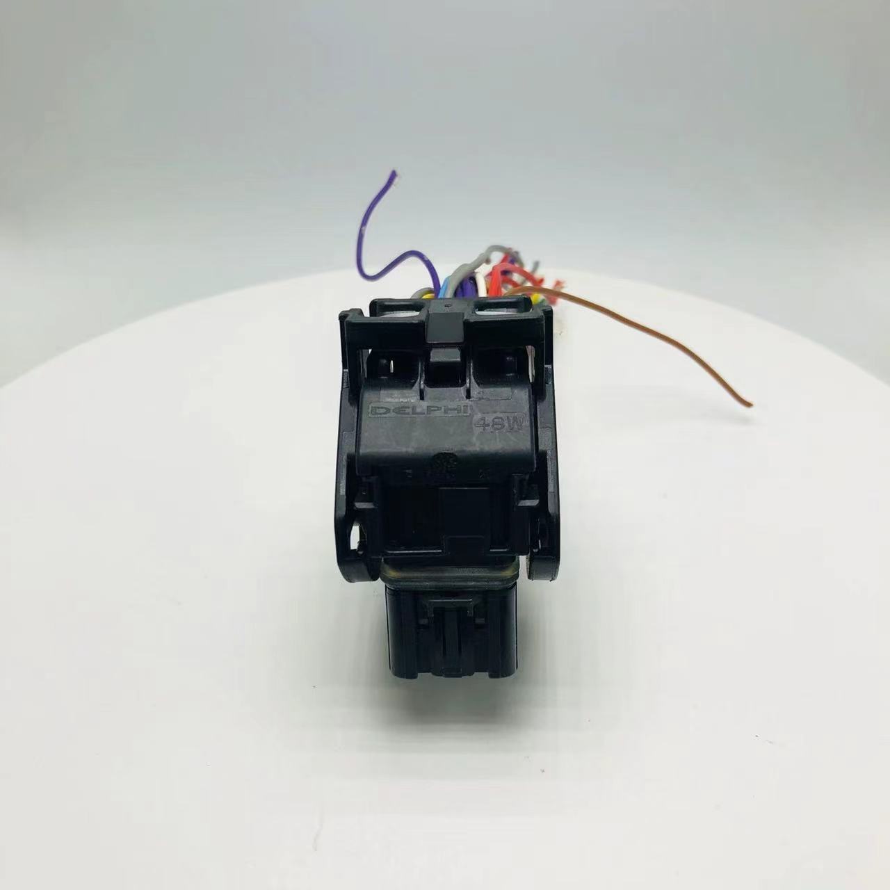 Suitable for TEANA BLUEBIRD TIIDA SUNNY LIVINA X-TRAIL QASHQAI ECU plug - n