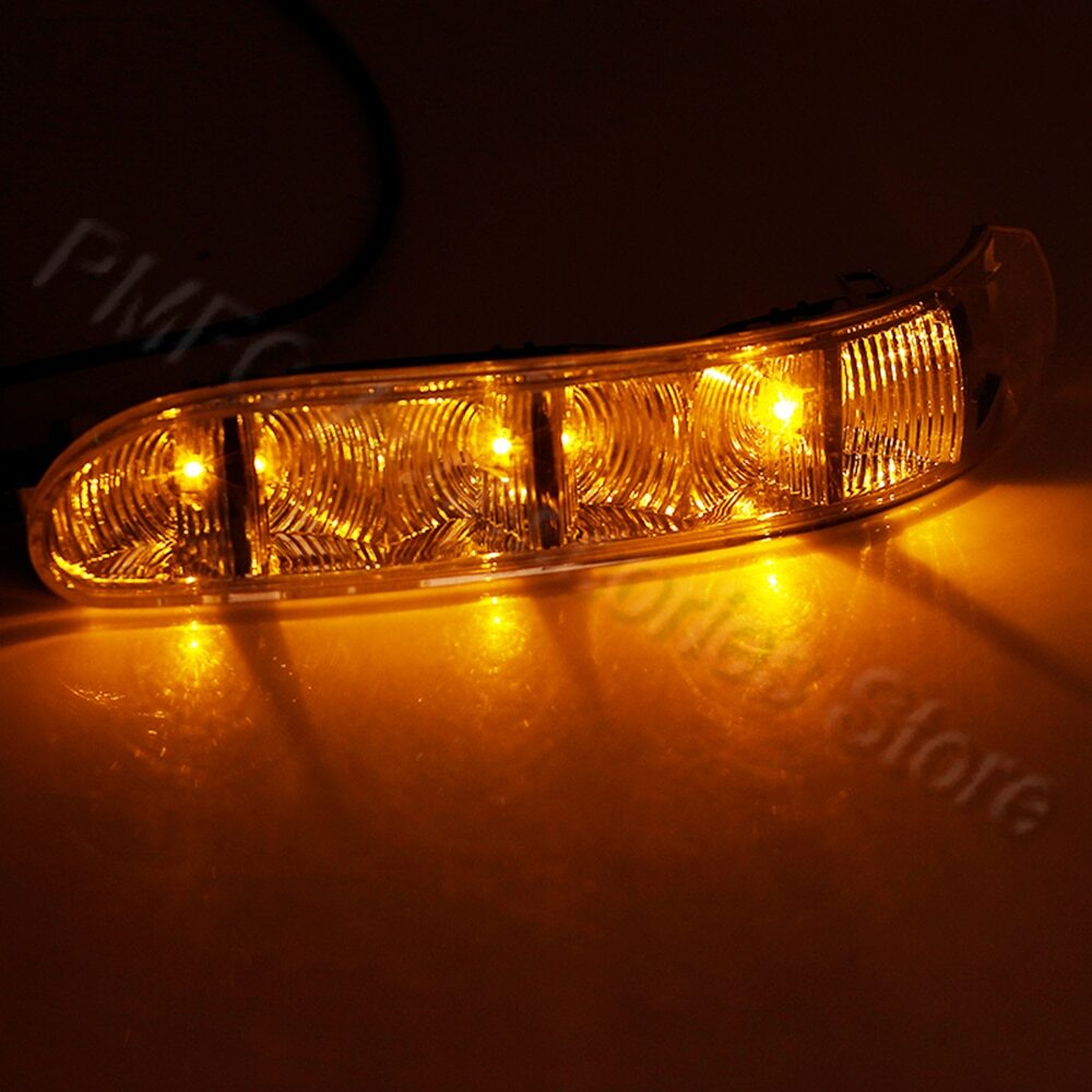 Turn signal light mirror indicators are suitable for 2003-06 for Benz CLS-Class W220 W215