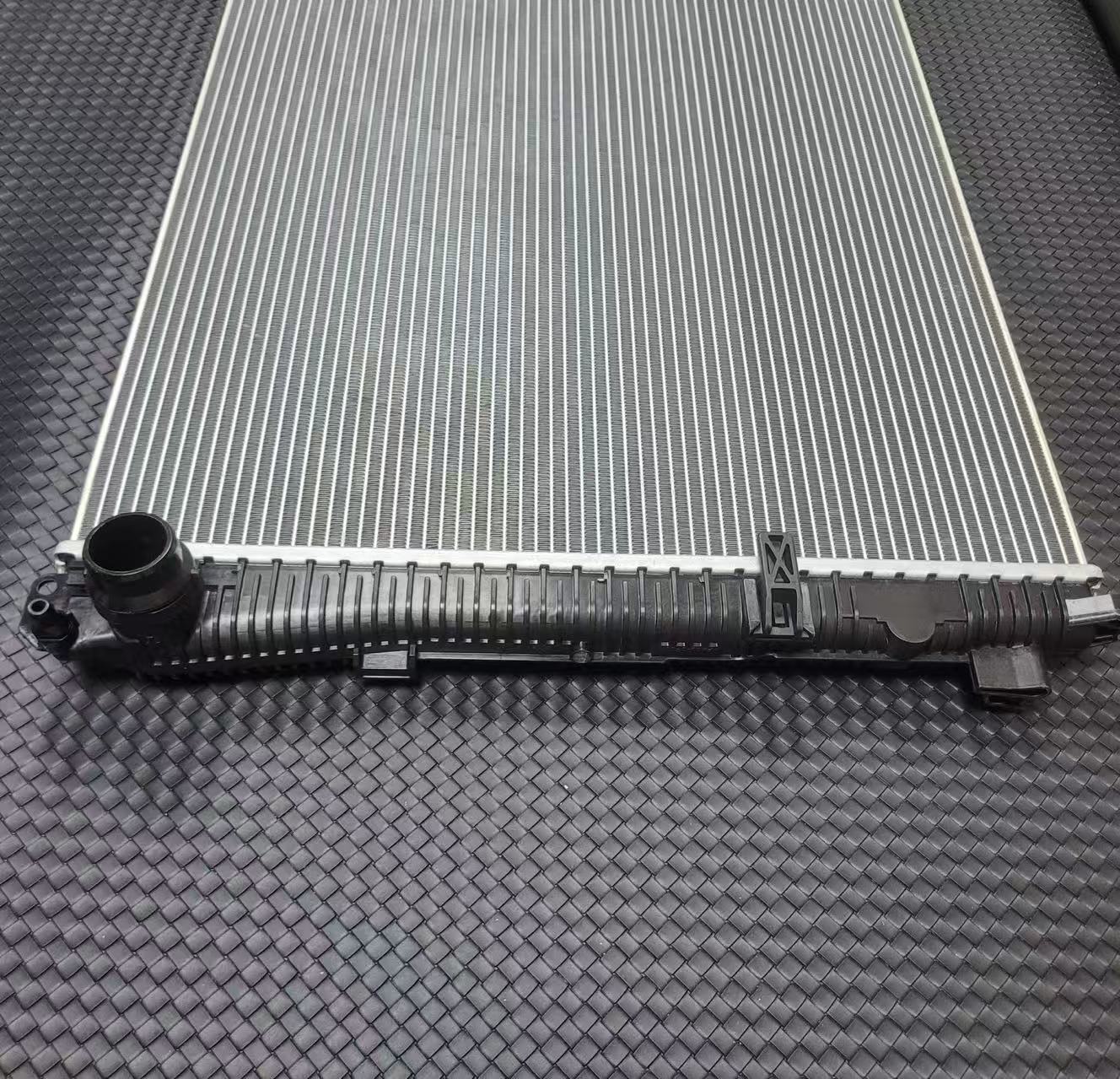Radiator for BMW M4 G82 2021-2025
