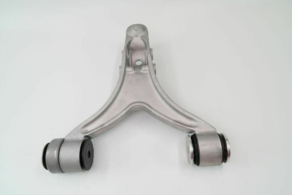 Two front lower control arms for Maserati Quattroporte GranTurismo M139 2004-2008