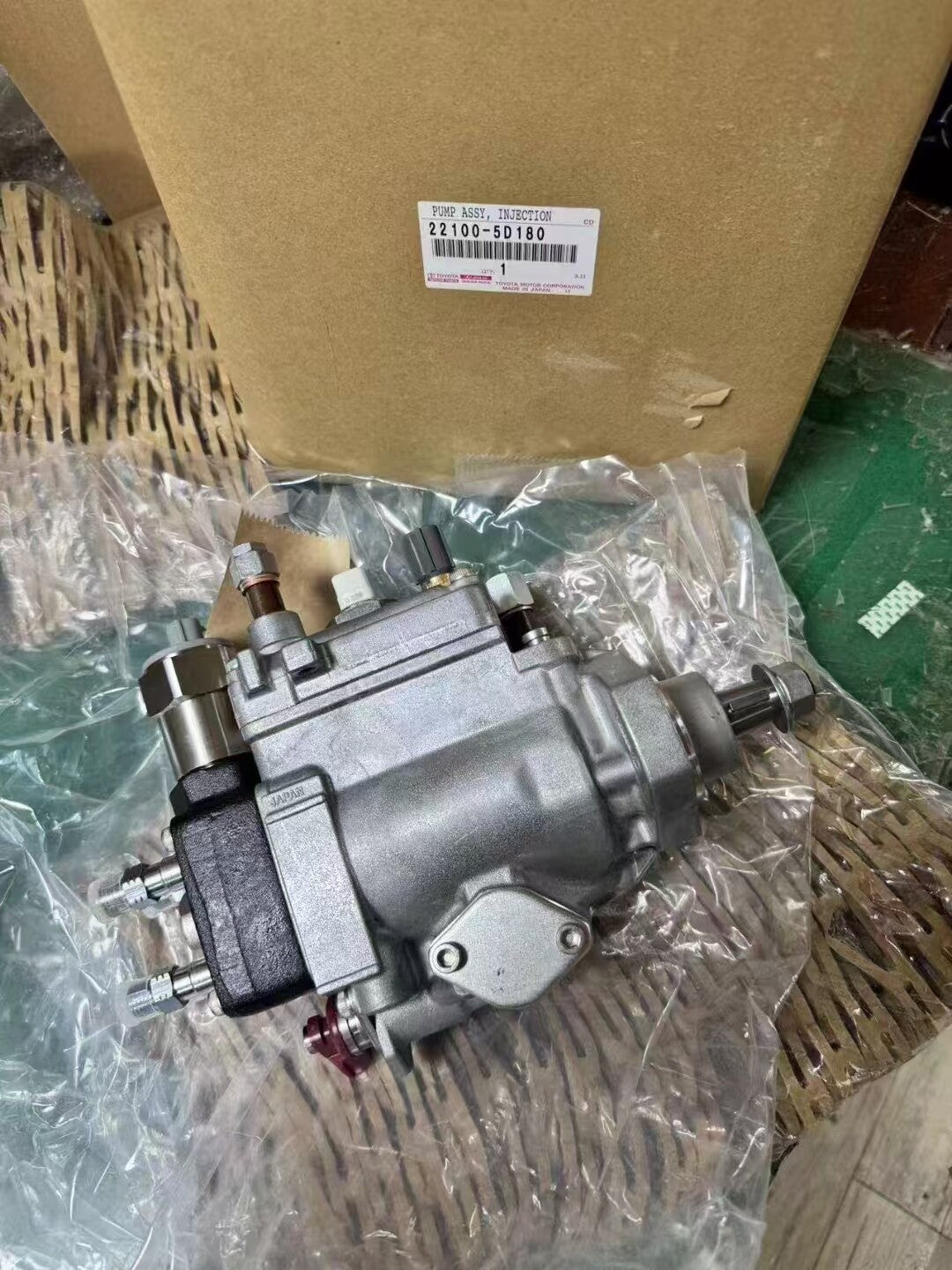 Gen-uine 22100-5D180 for Toyota 5L 5LE Diesel Injection Supply Fuel Pump