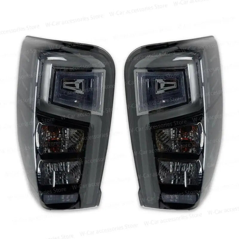 Applicable to for Mitsubishi L200 Triton 2019 - 2020: Rear taillight side brake reverse direction.