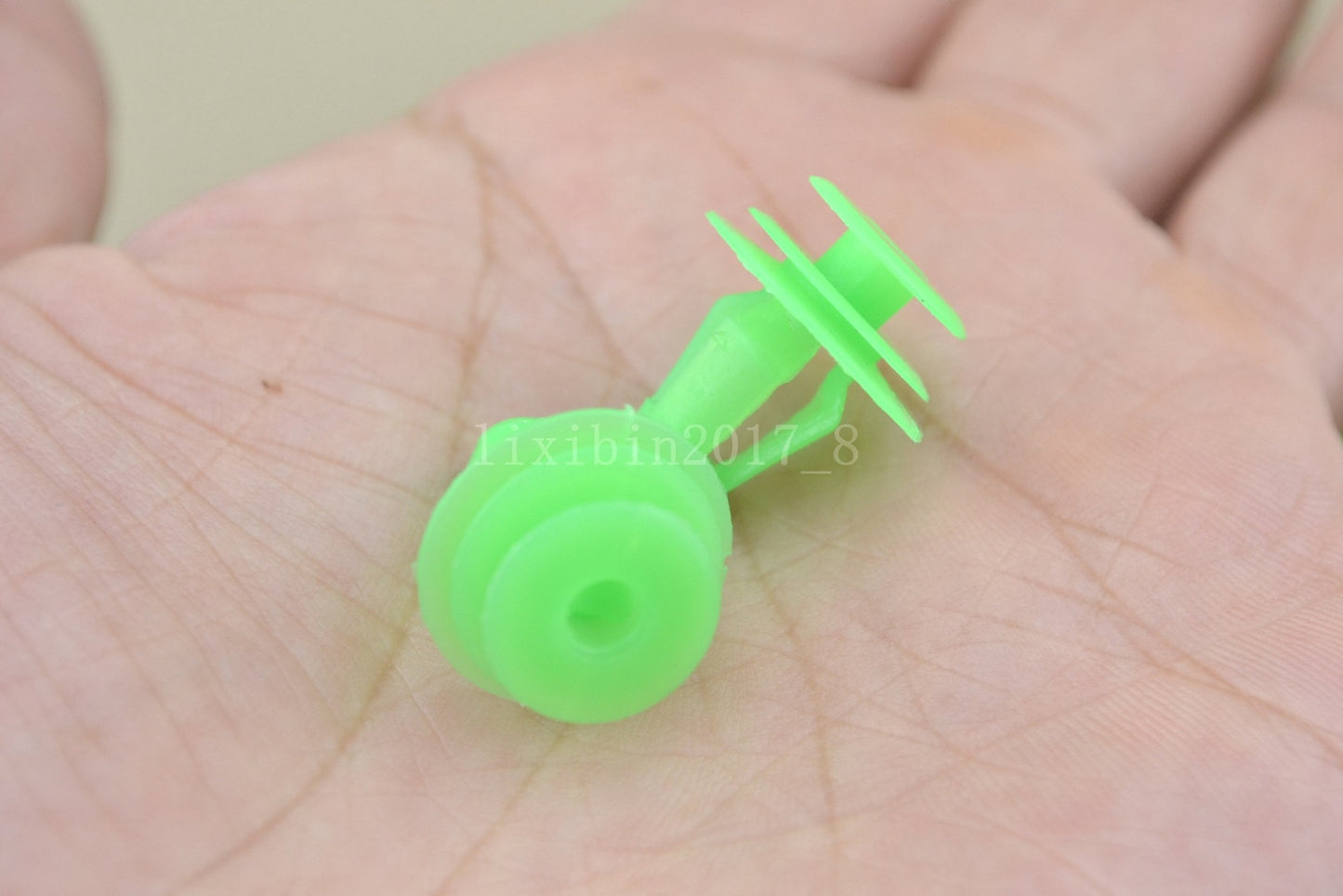 10x Front Rear Door Trim Panel Board Retainer Clip 67771-12050 for Toyota for Lexus Q