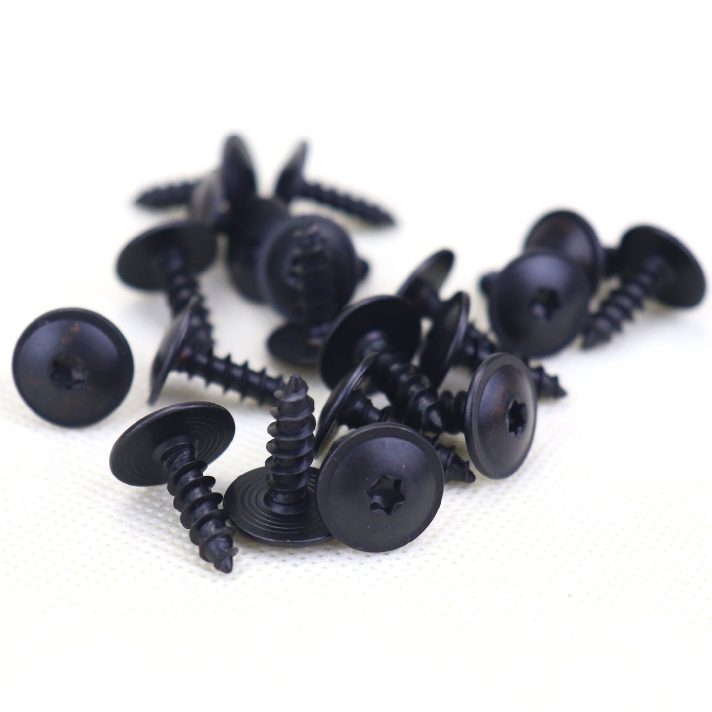 20 sets of Splash Shield head tapping screws suitable for 2022 for Volkswagen for Passat N91160401