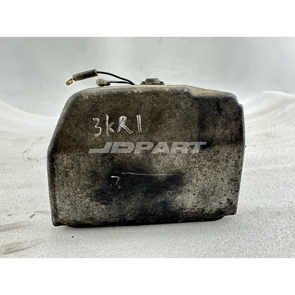 3KR1 valve chamber cover for Isuzu diesel engine parts -
