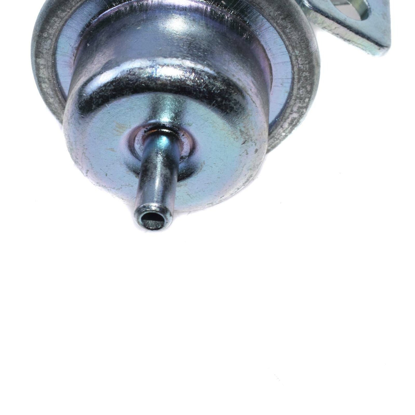 Fuel injection pressure regulator for Pontiac Grand Am for Cavalier Malibu - v