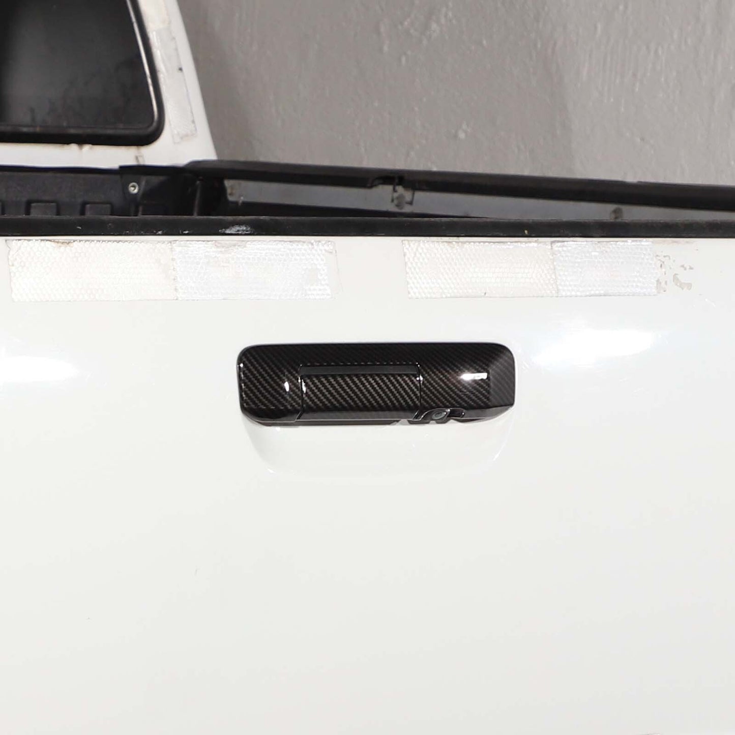 Carbon fiber glass lifting frame button protection cover suitable for Jaguar for F-type 2013-2014- v