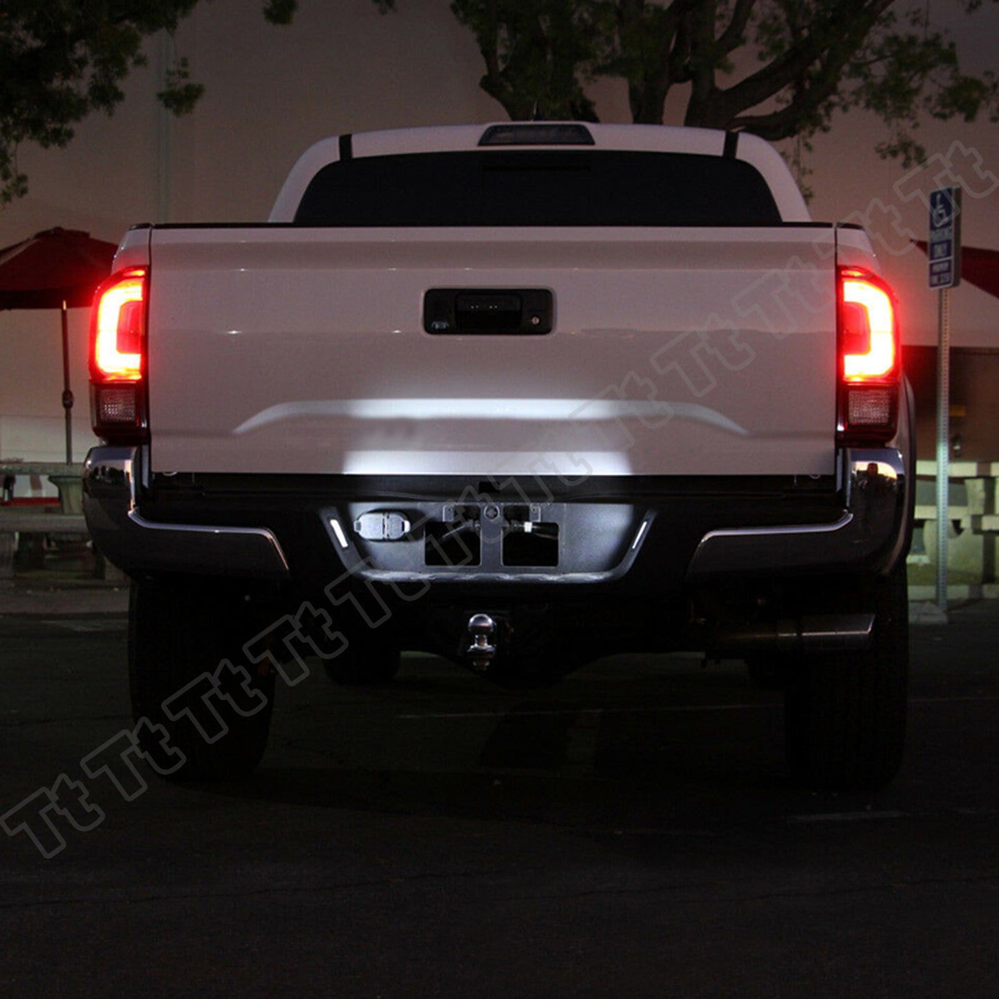 White LED White LED 2014 - 2021 Triangle 2016 - 2021 - v