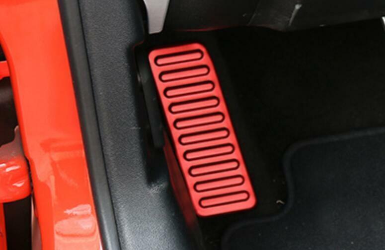 for Ford for Mustang 2015-2022 Red Aluminum Left Side Foot Rest Pedal Kick Panel 1PC