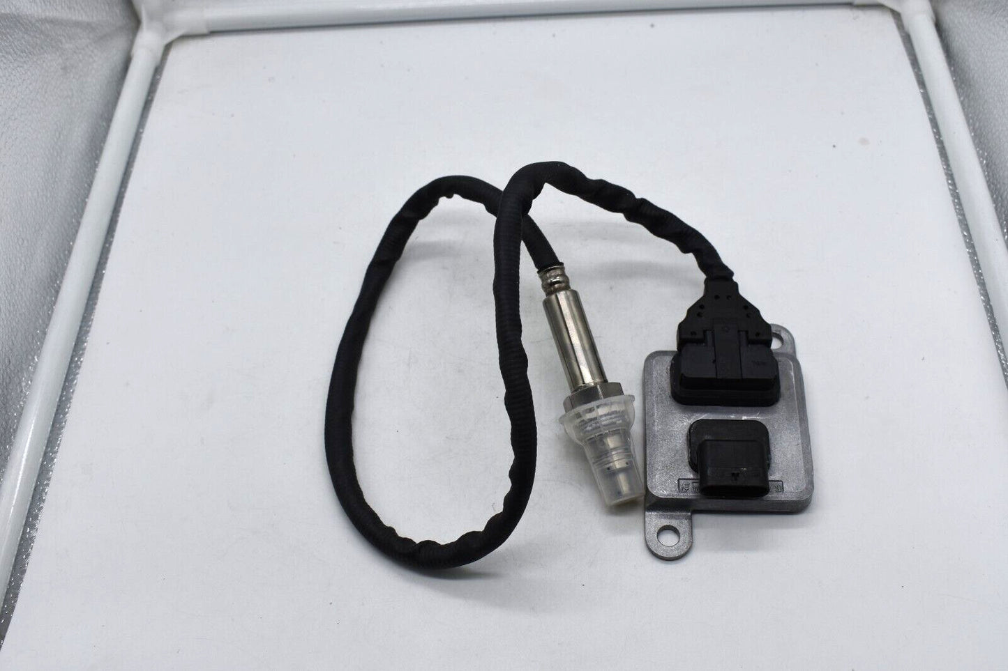 NOX Sensor Nitrogen Oxide for Mercedes-Benz A0009052809 Q
