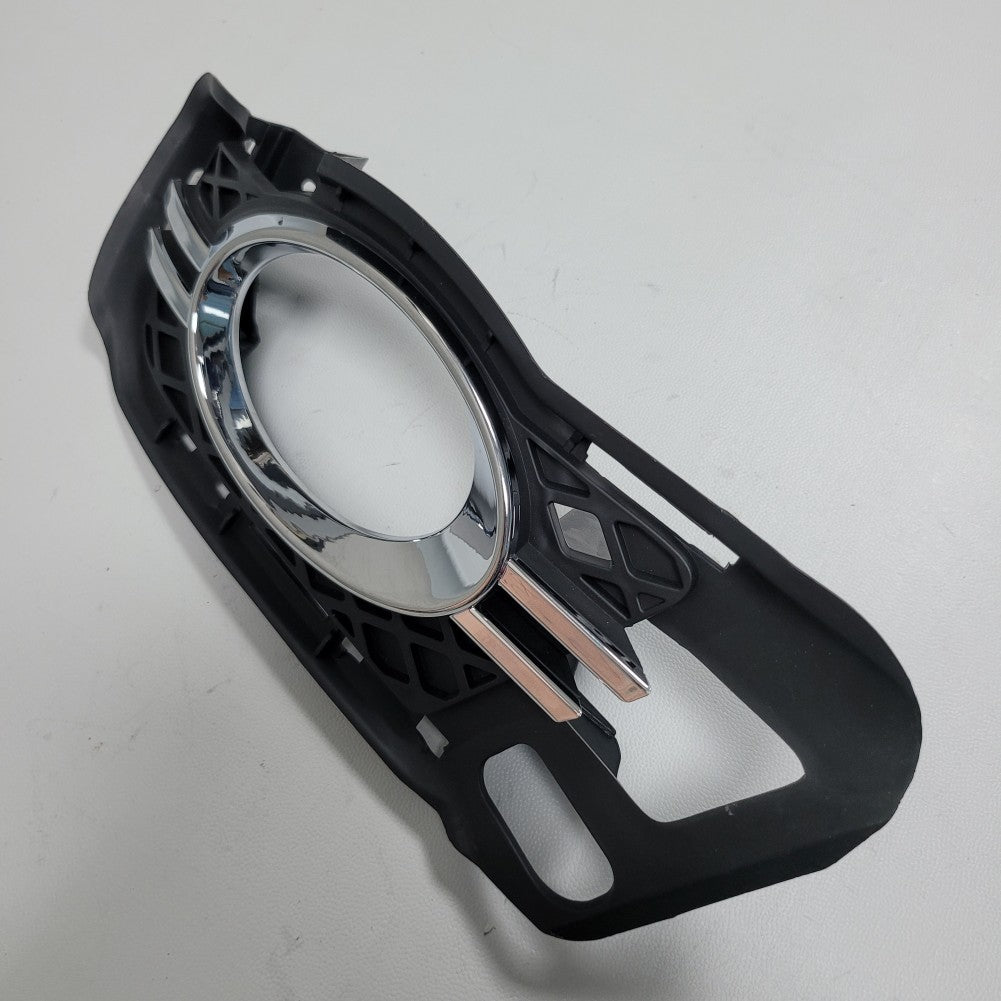 Chrome front fog light bezel trim is available on for Mercedes 2008-2011 models.