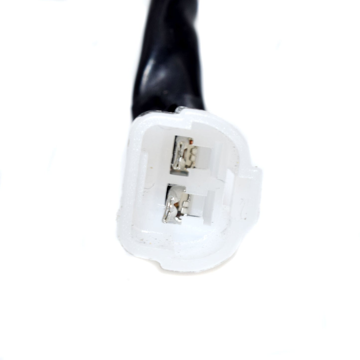 The tailgate latch is compatible with 2000-2010 Hiace Dyna- 1990-2004 models. n