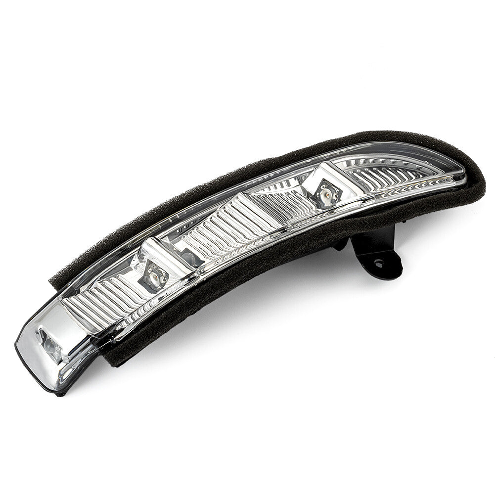 Right front door mirror turn signal light 2198200621 applicable to for Mercedes CLES-Class