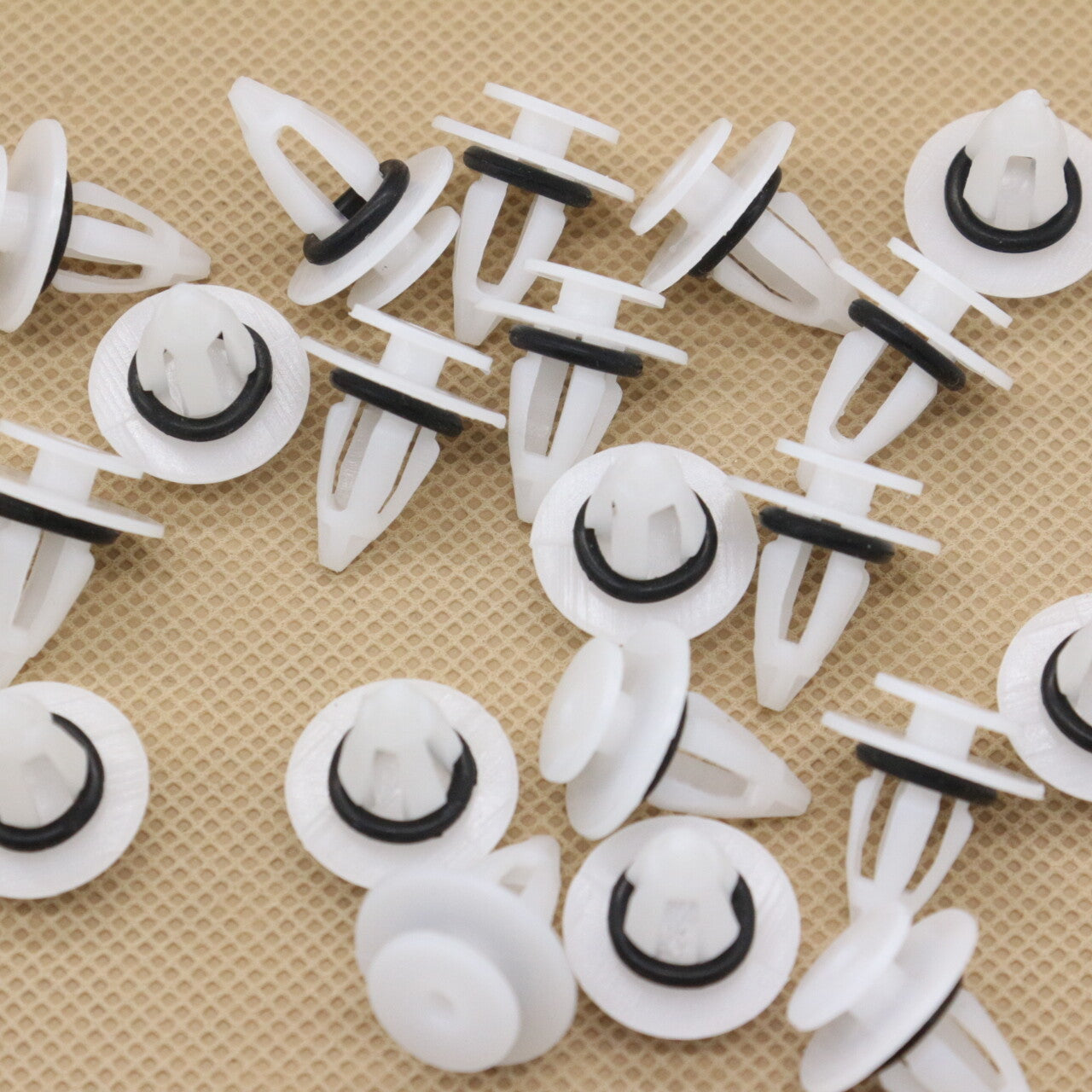 20pcs Exterior-Rocker Molding Clip with Seal 51-77-7-171-002 for BMW for Mini