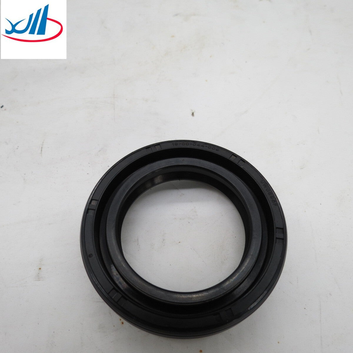 3TNV70 and 3TNV76 thermostats, 71??C, suitable for engine spare parts. D