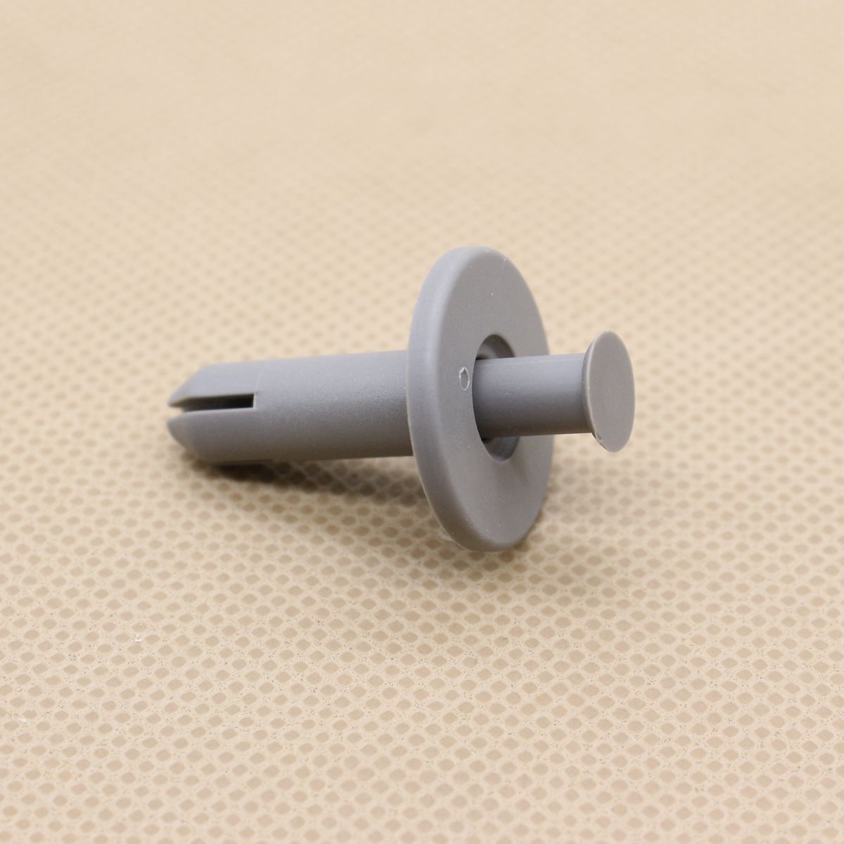 New 25Pcs for Mazda FD01-68-AC3 Absorber Fastener Push-Type Retainer