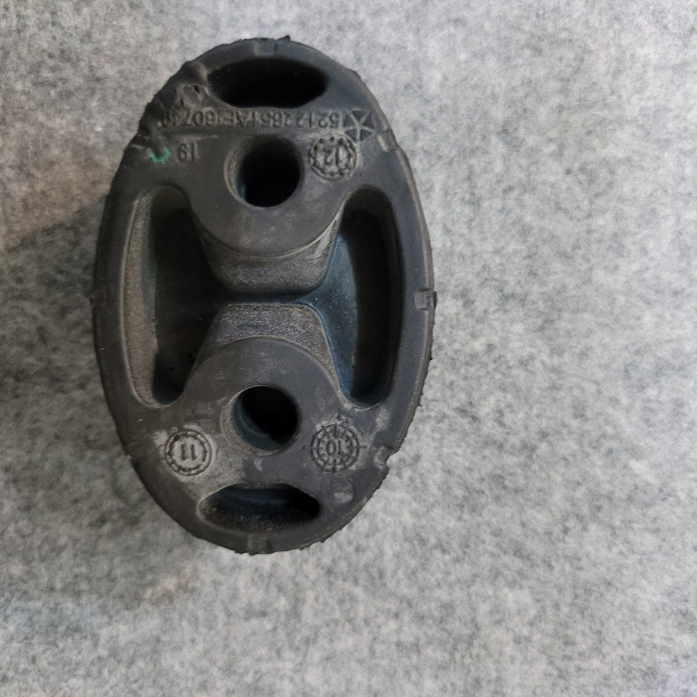 Exhaust Hanger Isolator for Ram 2500 3500 4500 5500 11-22 Q