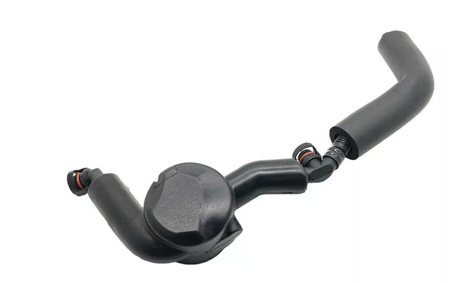 11617563477 Crankcase PCV Breather Pipe Hose For 06-10 for BMW X5 550i 650i 750Li Q
