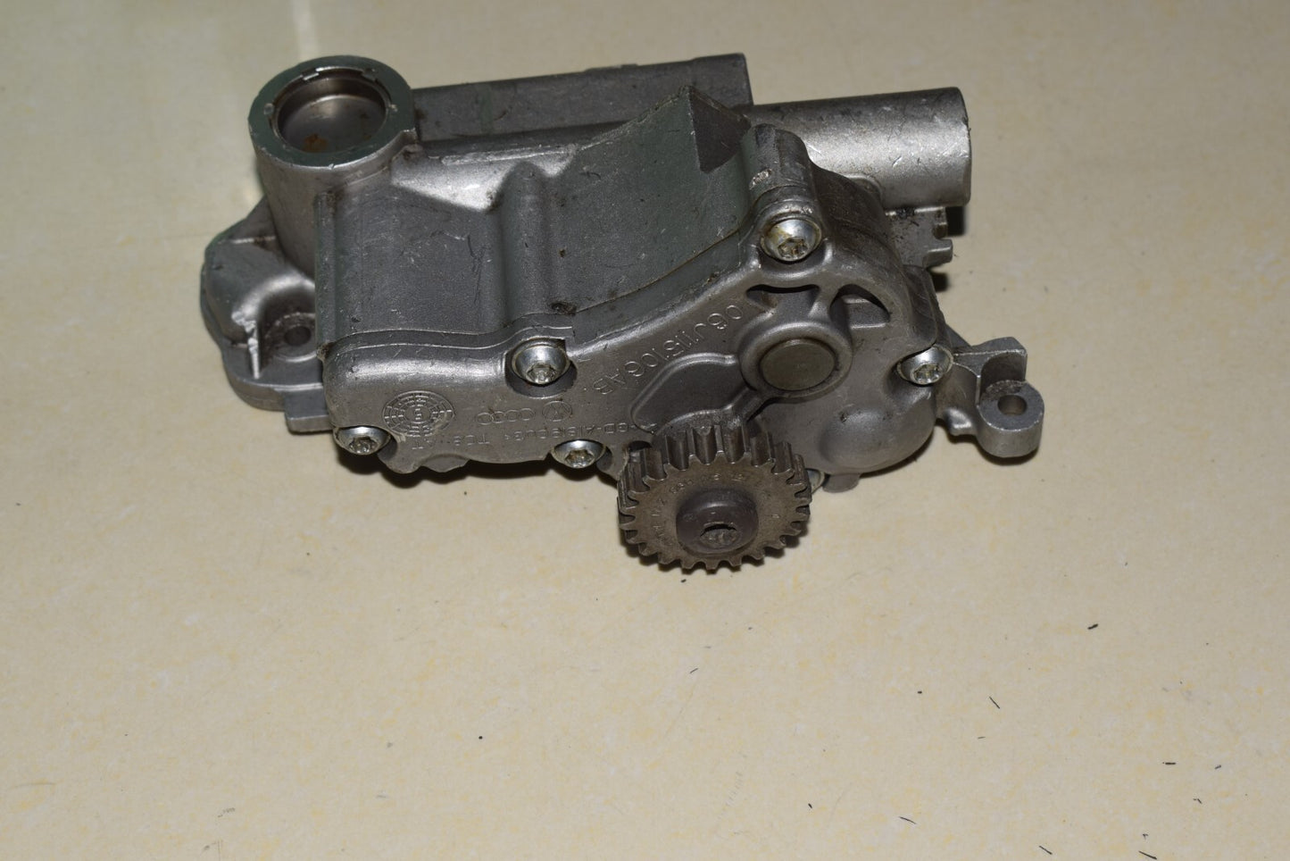 Engine Oil Pump 06J115106AB for VW GTI MK 6 Q